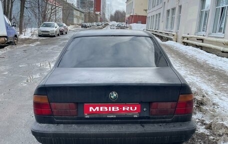 BMW 5 серия, 1993 год, 300 000 рублей, 3 фотография