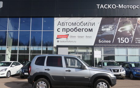 Chevrolet Niva I рестайлинг, 2015 год, 671 000 рублей, 4 фотография