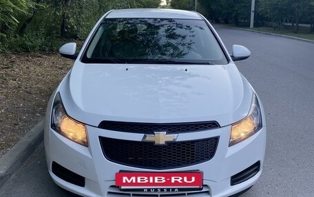 Chevrolet Cruze II, 2012 год, 930 000 рублей, 4 фотография