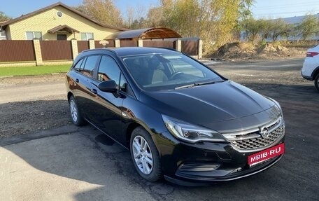 Opel Astra K, 2018 год, 1 200 000 рублей, 1 фотография