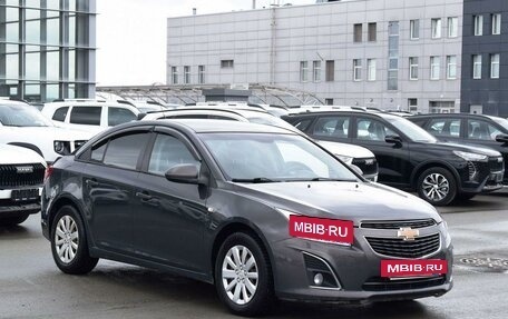 Chevrolet Cruze II, 2013 год, 860 000 рублей, 2 фотография