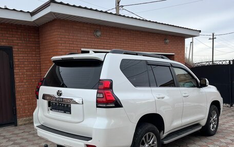 Toyota Land Cruiser Prado 150 рестайлинг 2, 2019 год, 7 000 000 рублей, 3 фотография