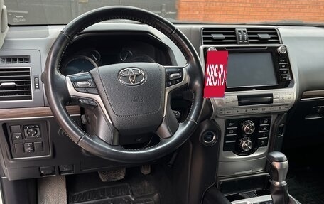 Toyota Land Cruiser Prado 150 рестайлинг 2, 2019 год, 7 000 000 рублей, 7 фотография
