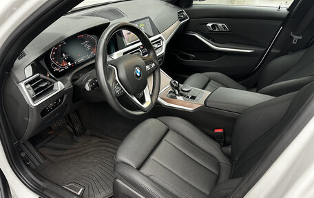 BMW 3 серия, 2019 год, 3 590 000 рублей, 8 фотография