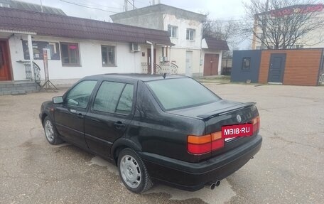 Volkswagen Vento, 1993 год, 420 000 рублей, 3 фотография