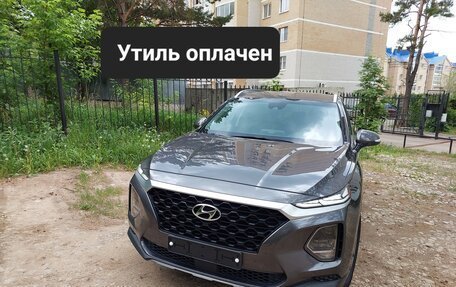 Hyundai Santa Fe III рестайлинг, 2018 год, 2 800 000 рублей, 1 фотография