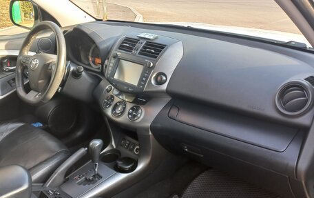 Toyota RAV4, 2012 год, 1 680 000 рублей, 4 фотография