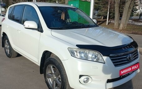 Toyota RAV4, 2012 год, 1 680 000 рублей, 2 фотография