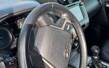 Toyota Land Cruiser Prado 150 рестайлинг 2, 2019 год, 5 500 000 рублей, 2 фотография