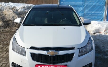 Chevrolet Cruze II, 2010 год, 880 000 рублей, 9 фотография