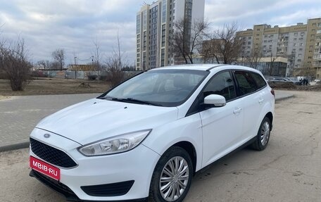 Ford Focus III, 2018 год, 910 000 рублей, 1 фотография