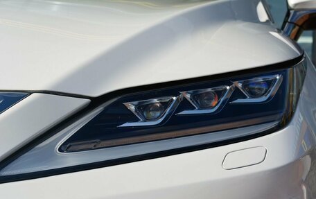 Lexus RX IV рестайлинг, 2020 год, 5 699 940 рублей, 9 фотография