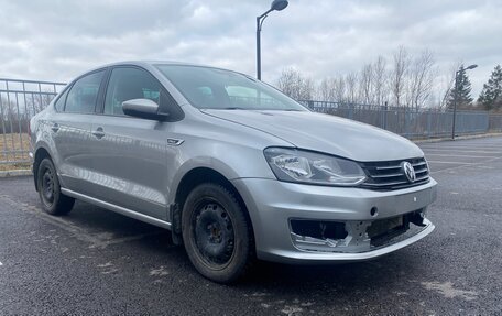 Volkswagen Polo VI (EU Market), 2018 год, 870 000 рублей, 2 фотография