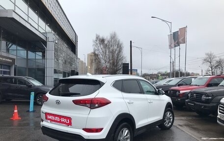 Hyundai Tucson III, 2017 год, 2 099 000 рублей, 6 фотография