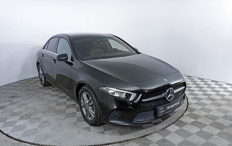 Mercedes-Benz A-Класс, 2019 год, 2 560 000 рублей, 3 фотография