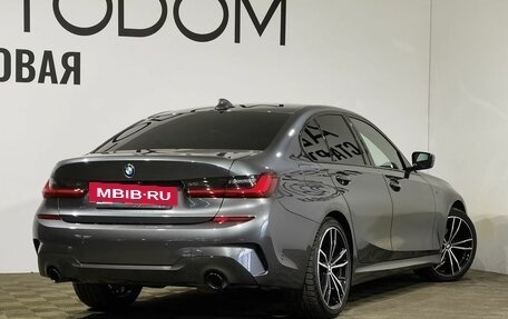 BMW 3 серия, 2021 год, 4 640 000 рублей, 2 фотография