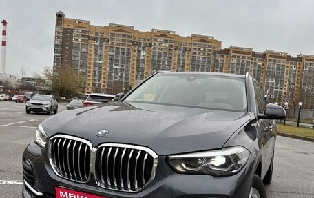 BMW X5, 2019 год, 5 500 000 рублей, 2 фотография