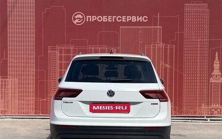 Volkswagen Tiguan II, 2019 год, 2 950 000 рублей, 6 фотография