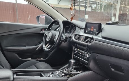 Mazda 6, 2017 год, 1 820 000 рублей, 4 фотография