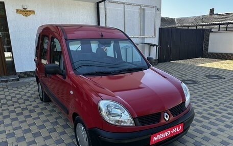 Renault Kangoo II рестайлинг, 2006 год, 445 000 рублей, 1 фотография