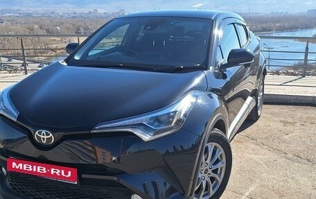 Toyota C-HR I рестайлинг, 2017 год, 2 050 000 рублей, 3 фотография