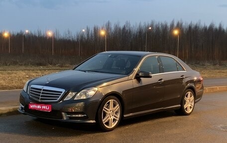 Mercedes-Benz E-Класс, 2012 год, 1 725 000 рублей, 1 фотография