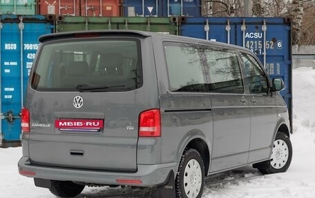 Volkswagen Caravelle T5, 2013 год, 2 599 000 рублей, 5 фотография