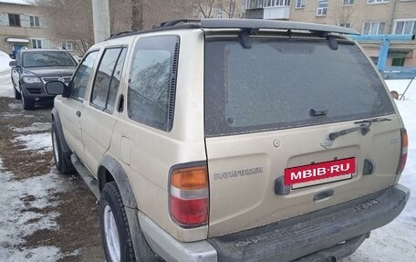 Nissan Pathfinder, 1997 год, 650 000 рублей, 5 фотография
