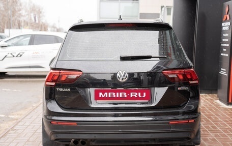 Volkswagen Tiguan II, 2020 год, 2 620 000 рублей, 4 фотография