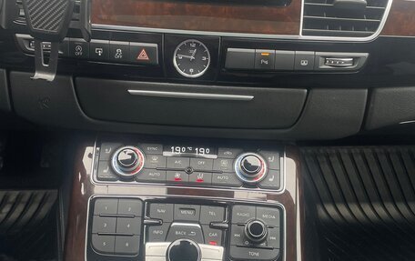 Audi A8, 2014 год, 3 100 000 рублей, 6 фотография