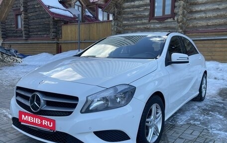 Mercedes-Benz A-Класс, 2013 год, 1 500 000 рублей, 2 фотография