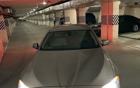 BMW 5 серия, 2012 год, 1 900 000 рублей, 3 фотография