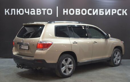 Toyota Highlander III, 2012 год, 2 067 999 рублей, 5 фотография