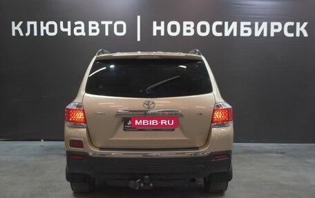 Toyota Highlander III, 2012 год, 2 067 999 рублей, 6 фотография