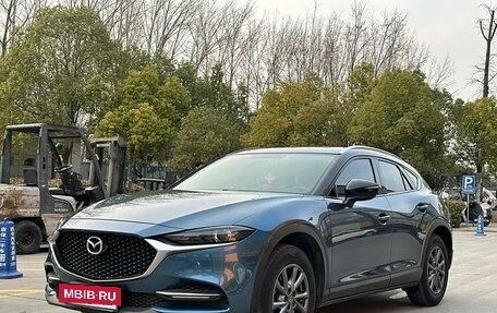 Mazda CX-4, 2021 год, 1 800 000 рублей, 2 фотография