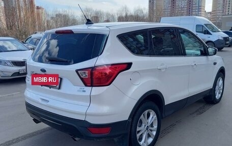 Ford Escape III, 2019 год, 1 999 999 рублей, 6 фотография