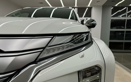 Mitsubishi Montero Sport, 2022 год, 5 950 000 рублей, 9 фотография