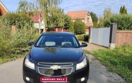 Chevrolet Cruze II, 2011 год, 825 000 рублей, 3 фотография