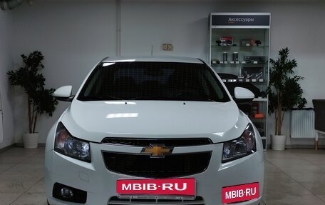 Chevrolet Cruze II, 2011 год, 930 000 рублей, 3 фотография