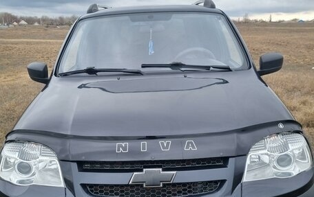 Chevrolet Niva I рестайлинг, 2012 год, 650 000 рублей, 3 фотография