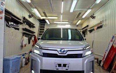 Toyota Voxy III, 2017 год, 2 500 000 рублей, 1 фотография