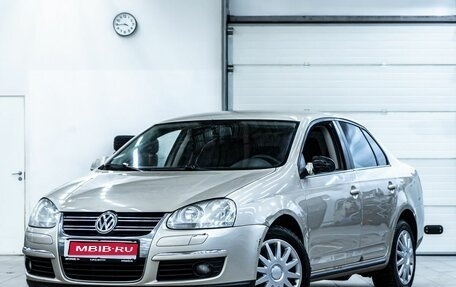 Volkswagen Jetta VI, 2008 год, 649 612 рублей, 1 фотография