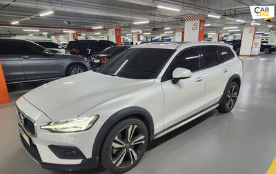 Volvo V60 II, 2021 год, 3 000 000 рублей, 1 фотография