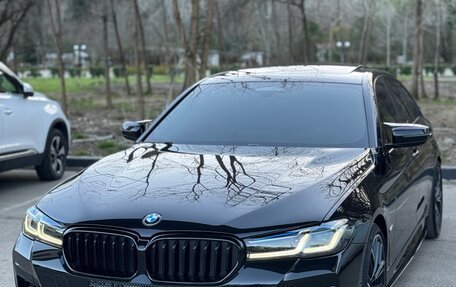 BMW 5 серия, 2021 год, 6 550 000 рублей, 3 фотография
