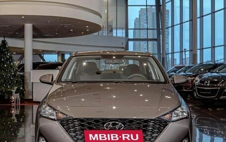 Hyundai Solaris II рестайлинг, 2022 год, 2 199 000 рублей, 2 фотография