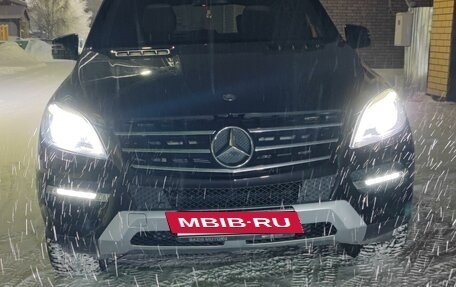 Mercedes-Benz M-Класс, 2012 год, 2 500 000 рублей, 2 фотография