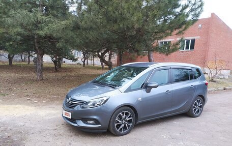 Opel Zafira C рестайлинг, 2019 год, 2 200 000 рублей, 2 фотография
