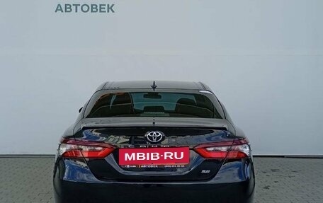 Toyota Camry, 2021 год, 3 900 000 рублей, 7 фотография
