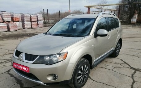 Mitsubishi Outlander III рестайлинг 3, 2008 год, 1 160 000 рублей, 1 фотография