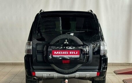 Mitsubishi Pajero IV, 2011 год, 1 990 000 рублей, 5 фотография